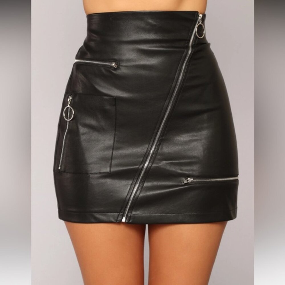 Fashion Nova Black Mini Skirt with Zipper Accents